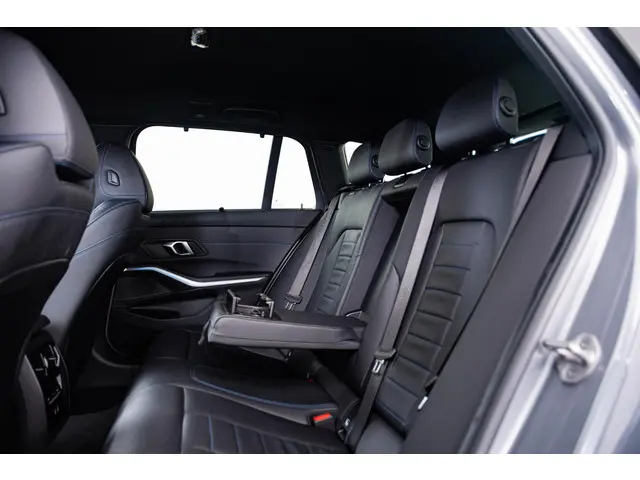 BMW 3 Serie Touring 330e 2025 Hybride Benzine 21