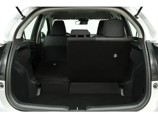 Toyota Yaris 1.5 Hybrid Dynamic 2023 Hybride Benzine 25