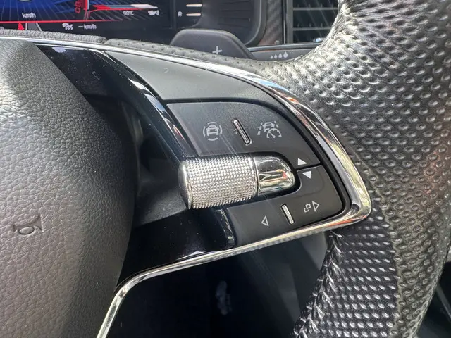 Škoda Kodiaq 1.5 TSI Sportline Business 2023 Benzine 19