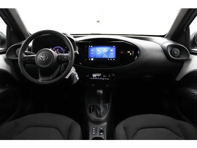 Toyota Aygo X Hybrid 115 play 2026 Hybride Benzine 4