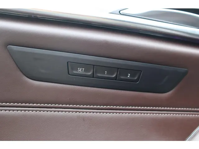 BMW 5 Serie Touring 530i High Executive 2018 Benzine 21