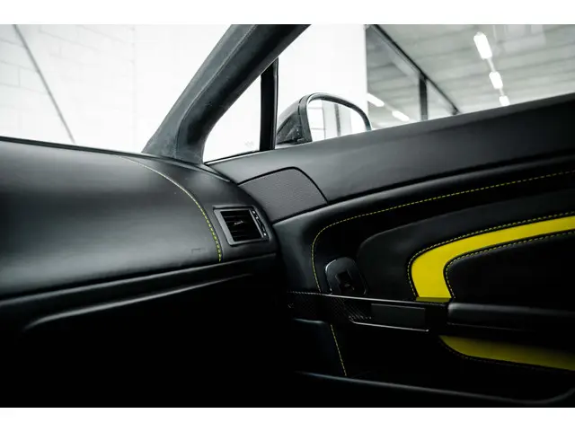 Aston Martin V12 Vantage S 2014 Benzine 49