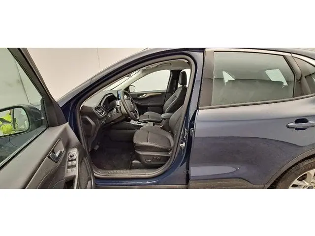 Ford Kuga 2.5 PHEV Titanium 2024 Hybride Benzine 11