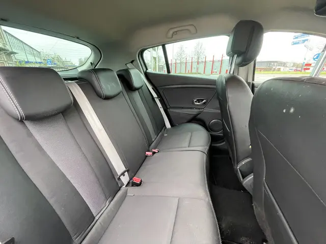 Renault Mégane 1.2 TCe Bose 2013 Benzine 17