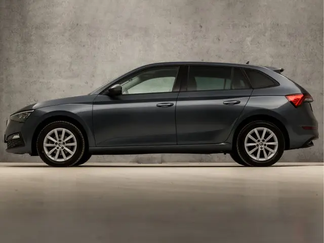 Škoda Scala 1.0 TSI Sport Deluxe 2021 Benzine 2