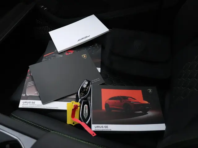 Lamborghini Urus 4.0 V8 Hybrid SE 2026 Hybride Benzine 33