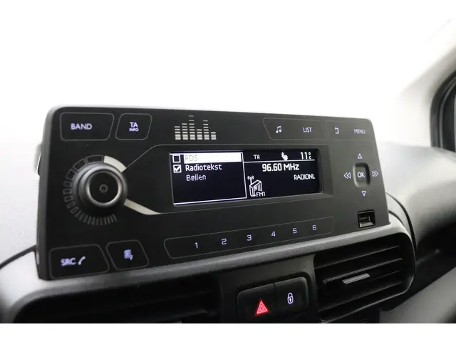 Peugeot Partner 1.5 BlueHDI Pro 2020 Diesel 18