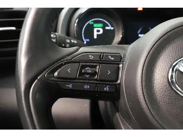 Toyota Yaris 1.5 Hybrid Executive 2021 Hybride Benzine 22