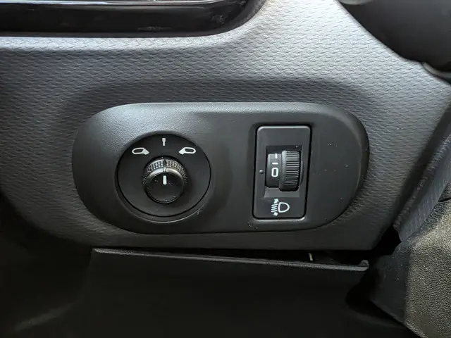 Citroën C4 Cactus 1.2 PureTech Business 2015 Benzine 21