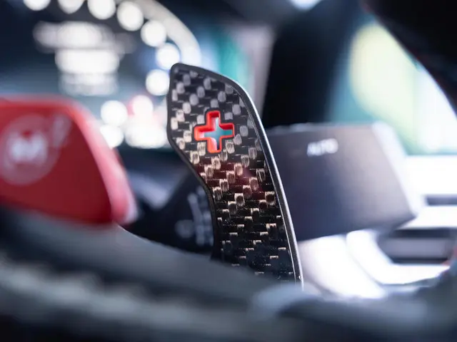 BMW M4 Cabrio xDrive Competition 2022 Benzine 30