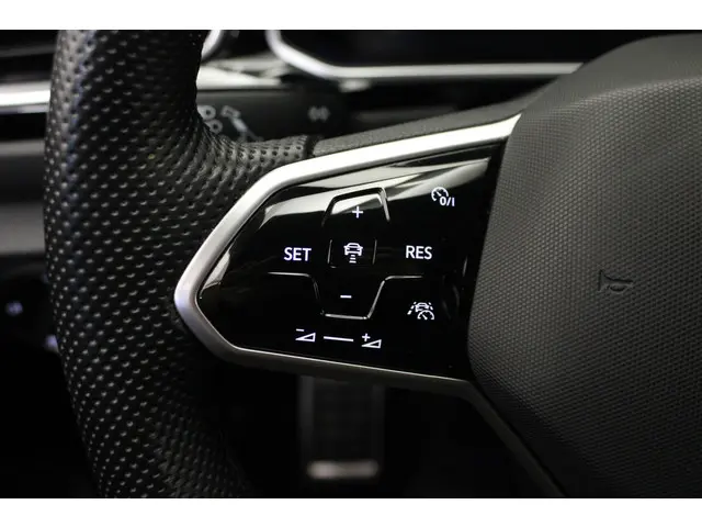 Volkswagen T-Roc 1.0 TSI R-Line Business+ 2022 Benzine 9