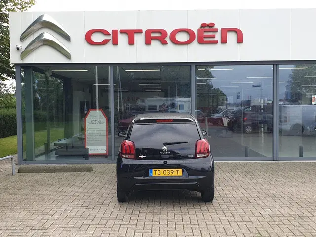 Peugeot 108 1.0 e-VTi Active TOP! 2018 Benzine 9