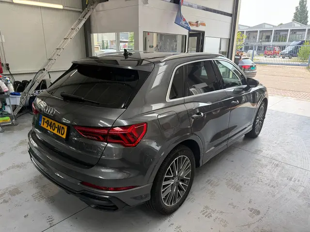 Audi Q3 40 TFSI quattro S edition 2020 Benzine 5