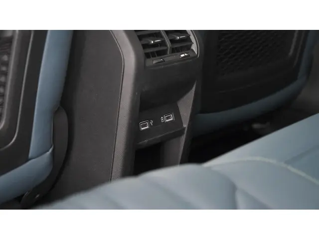 Peugeot 308 PureTech 130 GT Pack Business 2022 Benzine 46