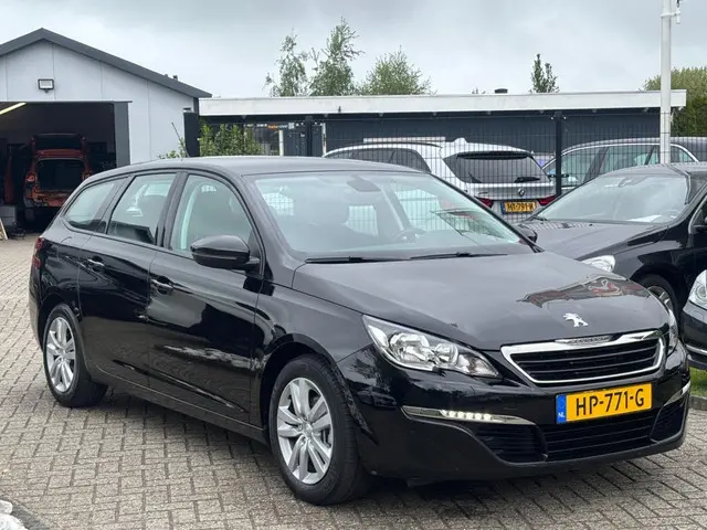 Peugeot 308 SW 1.6 Blue HDI Zwart 2015 2015 Diesel 3