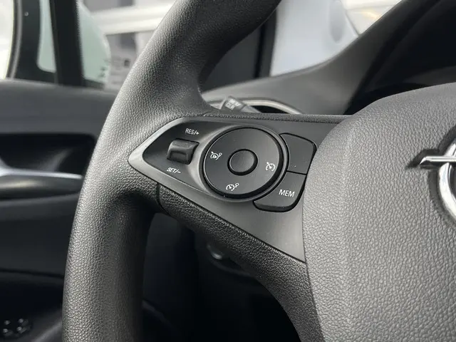 Opel Crossland X 1.2 Online Edition 2018 Benzine 15