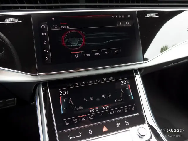 Audi Q8 60 TFSI E Quattro S-Line 2021 Hybride Benzine 32