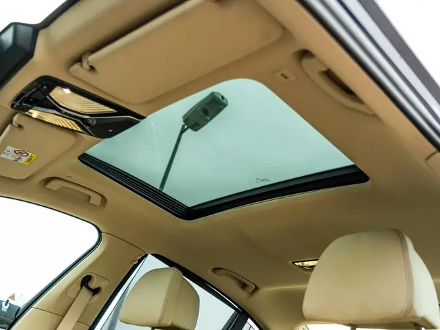 BMW 7 Serie 740i High Executive 2017 Benzine 33