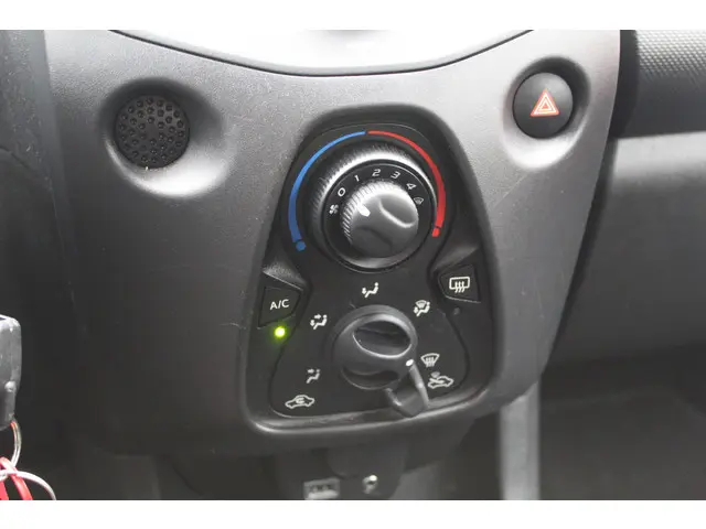 Toyota Aygo 1.0 VVT-i x-Fun 5-deurs 2021 Benzine 4