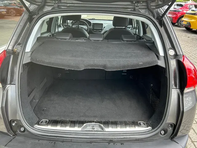 Peugeot 2008 1.2 PureTech Allure 2015 Benzine 11
