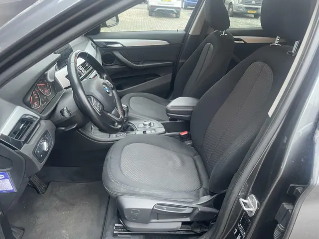 BMW X1 sDrive16d Executive 2017 Diesel 4