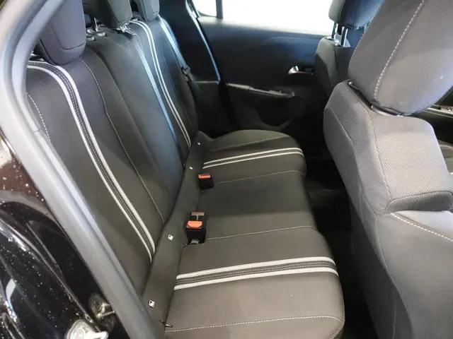 Opel Corsa 1.2 Turbo Automaat GS Line 2024 Benzine 30