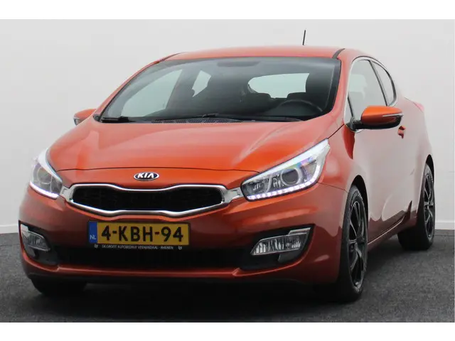 Kia pro_cee'd 1.6 GDI Business Pack 2013 Benzine 21