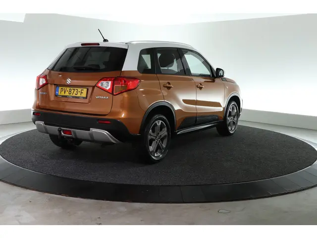 Suzuki Vitara 1.6 Exclusive 2016 Benzine 2
