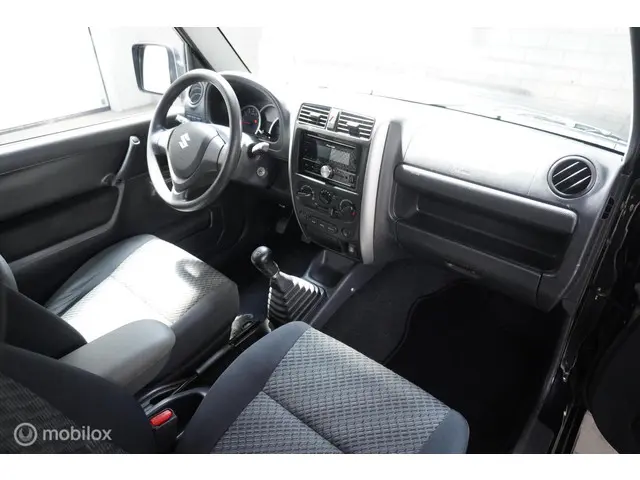 Suzuki Jimny 1.3 Exclusive 2017 Benzine 8