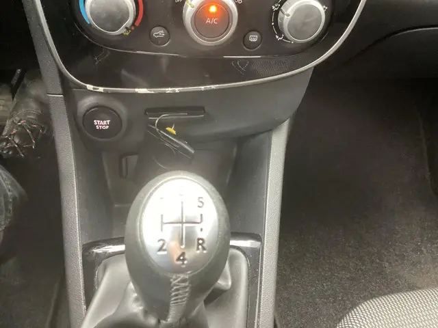 Renault Clio 0.9 TCe Eco2 Expression 2016 Benzine 11