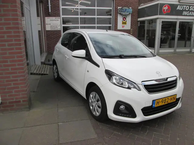 Peugeot 108 1.0 e-VTi Active 2020 Benzine 4