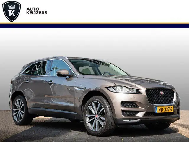 Jaguar F-PACE
