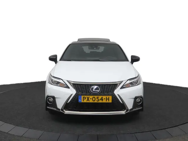 Lexus CT 200h F Sport Line 2017 Hybride Benzine 16