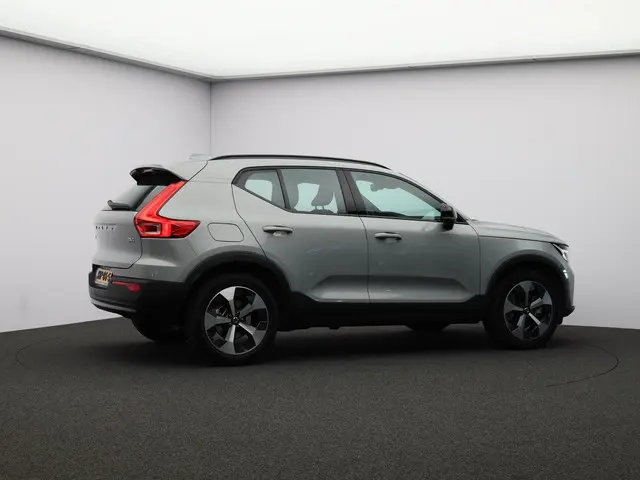 Volvo XC40 B4 197PK Plus Dark 2025 Benzine 22