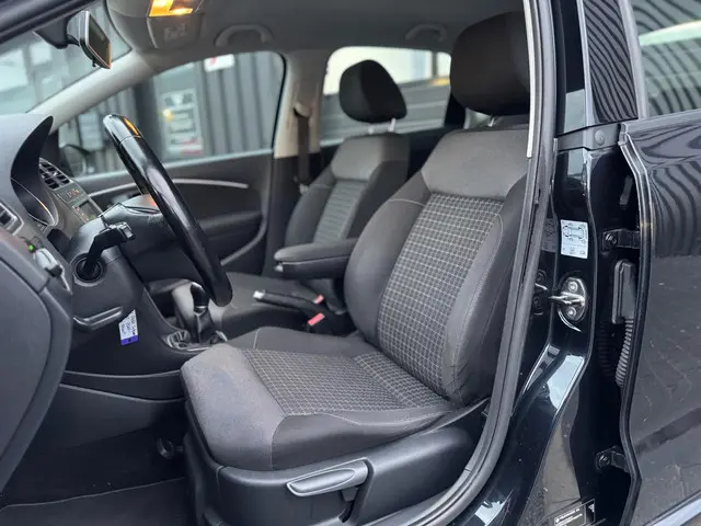 Volkswagen Polo 1.2 TSI Highline 2016 Benzine 34