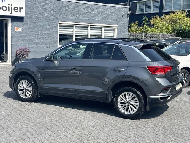 Volkswagen T-Roc 1.5 TSi DSG Style 2021 Benzine 8