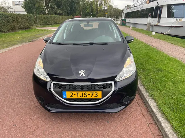 Peugeot 208 1.0 VTi Access 2014 Benzine 8