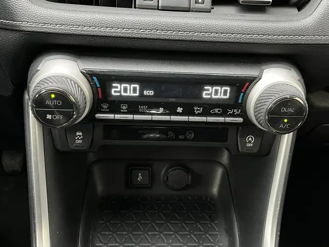 Toyota RAV4 2.0 VVT-iE Business 2021 Benzine 14