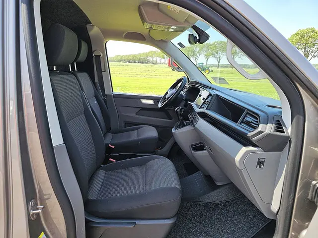 Volkswagen Transporter 2.0 TDI 2022 Diesel 7