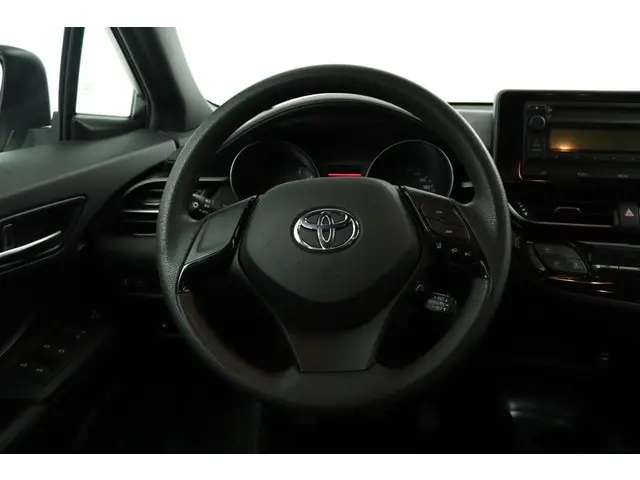 Toyota C-HR 1.2 Comfort 2017 Benzine 42