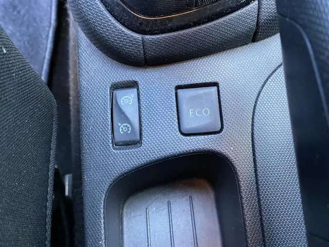 Renault Clio 0.9 TCe Expression 2014 Benzine 13