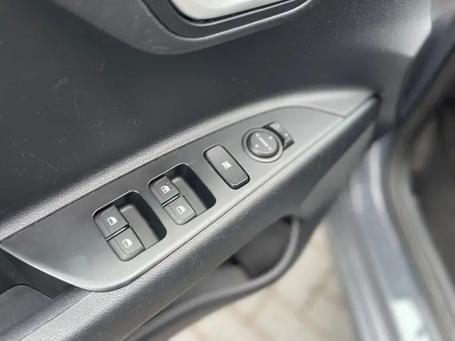Kia Rio | Camera | Carplay| PDC | DAB | LMV | 2021 Benzine 19