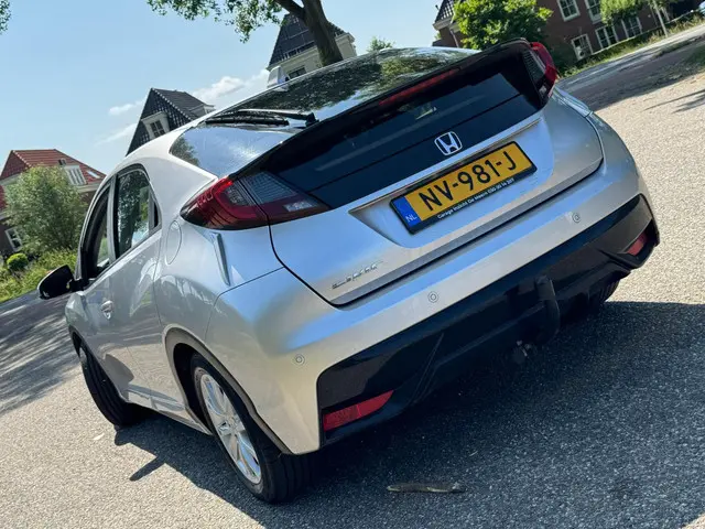 Honda Civic 1.4 Comfort /Navi/Trekhaak/Airco/ 2016 Benzine 4