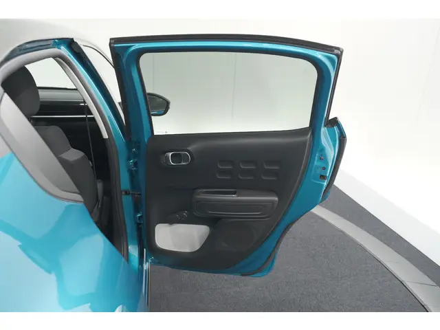 Citroën C3 PureTech 82 Feel 2021 Benzine 57