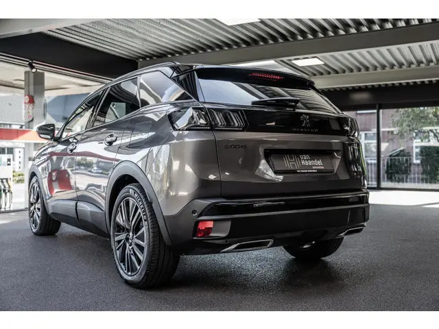 Peugeot 3008 1.6 HYbrid 225 GT 2023 Hybride Benzine 10