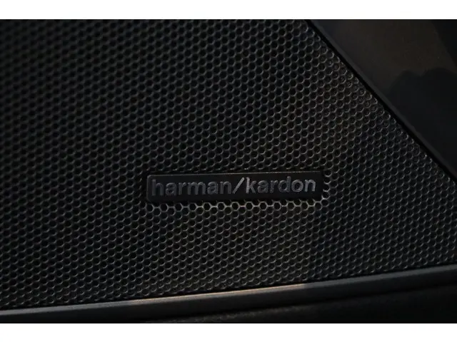 BMW 3 Serie Touring 330e 2025 Hybride Benzine 44