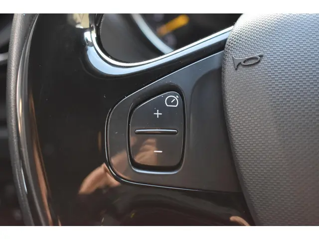 Renault Captur TCe 120 EDC Dynamique 2013 Benzine 23