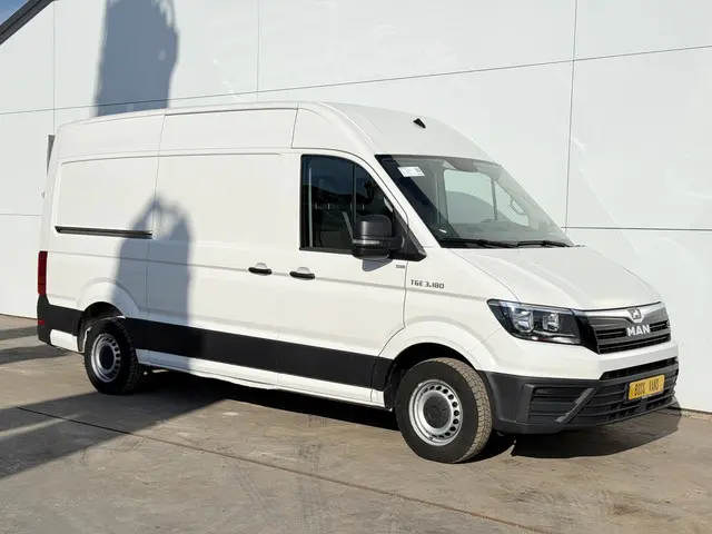 MAN TGE 3.180 2.0 TDI 2019 Diesel 4
