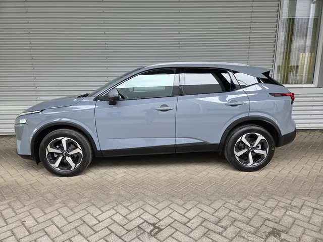 Nissan QASHQAI 1.3 MHEV N-Connecta 2023 Benzine 3