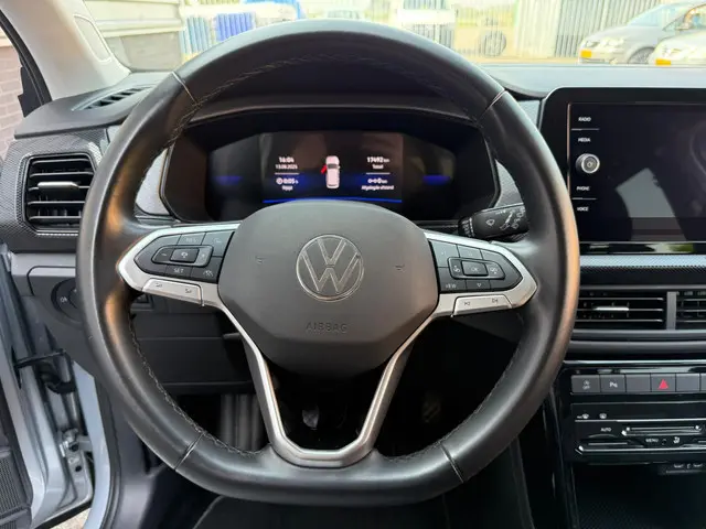 Volkswagen T-Cross 1.0 TSI Life Edition 2024 Benzine 13